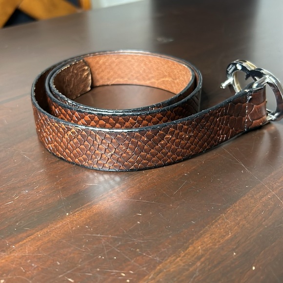 IZETTE Croc Embossed Leather Belt with Double C Two Tone Belt Buckle - Picture 15 of 15